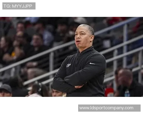 保罗与快船矛盾难解背后原因揭秘泰伦卢回应引发热议