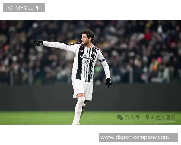 米兰瞄准尤文锋霸弗拉霍维奇年薪高达2220万萨仁曾有接触 米兰瞄准尤文锋霸弗拉霍维奇年薪高达2220万萨仁曾有接触