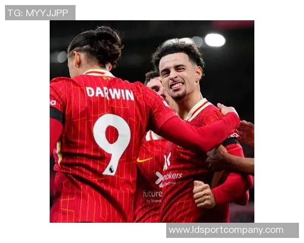 柯蒂斯琼斯谈比赛心态:胜利并非理所当然需要保持清醒头脑 柯蒂斯琼斯谈比赛心态:胜利并非理所当然需要保持清醒头脑