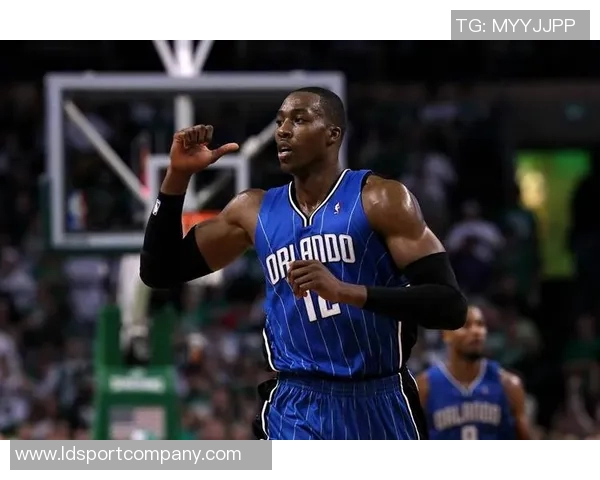 霍华德赞约基奇风格独特称其为历史最佳中锋之一