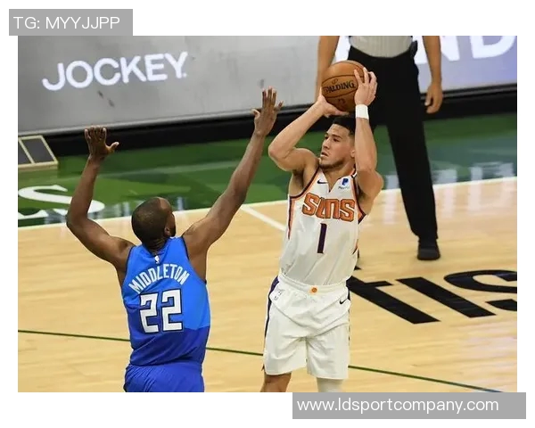 布克强调通过胶着比赛积累经验努力在势均力敌的对决中取得胜利