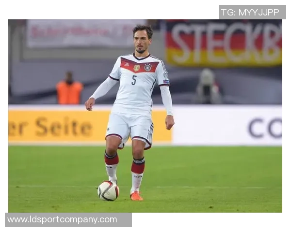 德国队祝贺胡梅尔斯37岁生日国家队出战78场并夺得世界杯荣耀