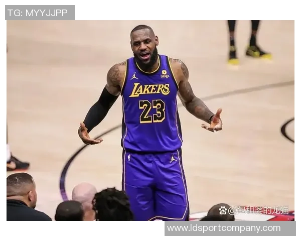 瓦塞尔22分钟高效表现8投6中斩获18分4篮板2助攻助力球队胜利