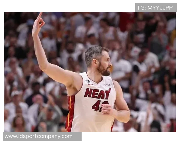 乐福幽默回应被勒布朗训斥的感受称至今仍会被他吼