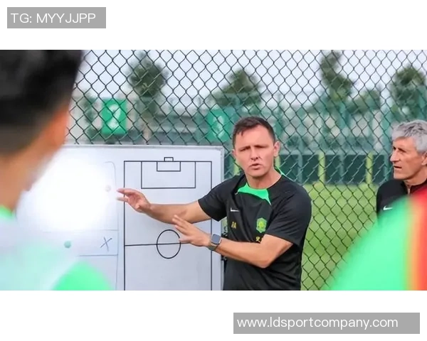 拉米罗直言球队频繁失误源于个人问题难以接受队员表现