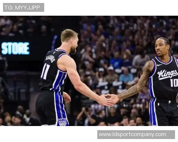 德罗赞称施罗德为斗犬与大场面先生福克斯离队让球队面临挑战