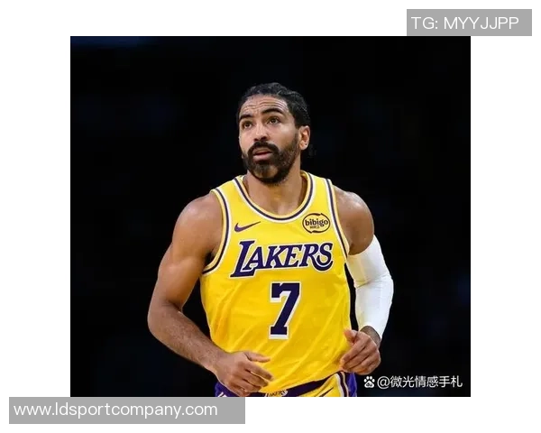 里夫斯背靠背狂砍92分创湖人队史新高自科比以来首次如此表现