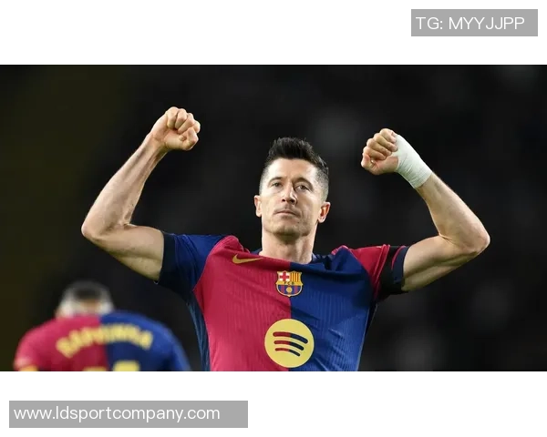 纳斯里：巴黎统治力显著下半场压制巴萨几乎窒息